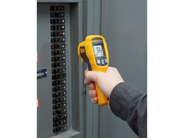 Fluke 62 MAX Handheld Infrared Thermometer